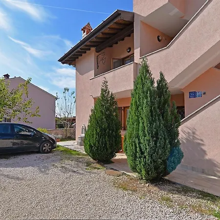 Lägenhet Fuer 4 Personen Ca 80 Qm In Bale, Istrien Istrische Riviera